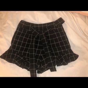 CHRISELLE x J.O.A. Ruffle shorts